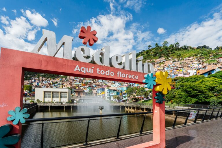 Medellín da salto alto con expansión de su marca ciudad