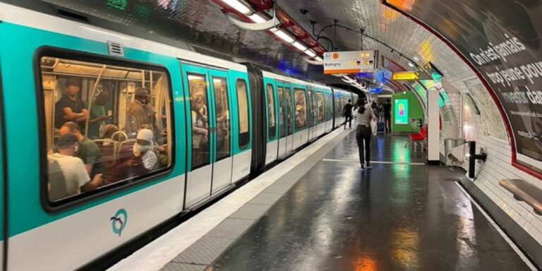 Un hombre hiere a tres mujeres con un cuchillo en el Metro de París; se da a la fuga