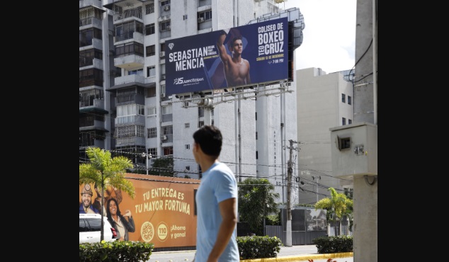 Grandes vallas promocionan el debut de Sebastián Mencía en el boxeo profesional
