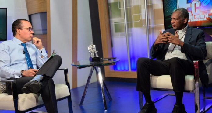 WILFREDO LOZANO EN DE ENTERO CRÉDITO