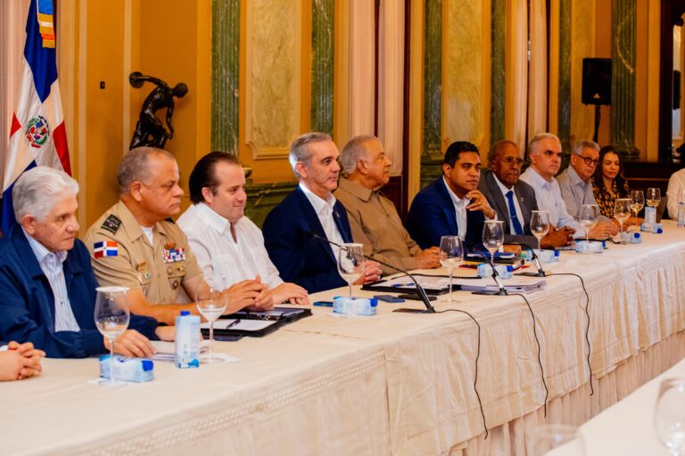 Abinader presenta avances en la organización de los XXV Juegos Centroamericanos y del Caribe Santo Domingo 2026