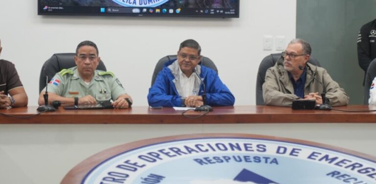 COE reporta 8 personas fallecidas por accidentes, 20 menores intoxicados