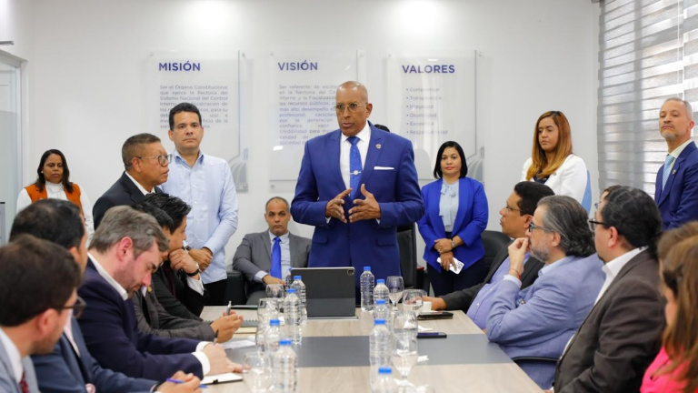 Contraloría fiscaliza 18 instituciones del Gobierno Central