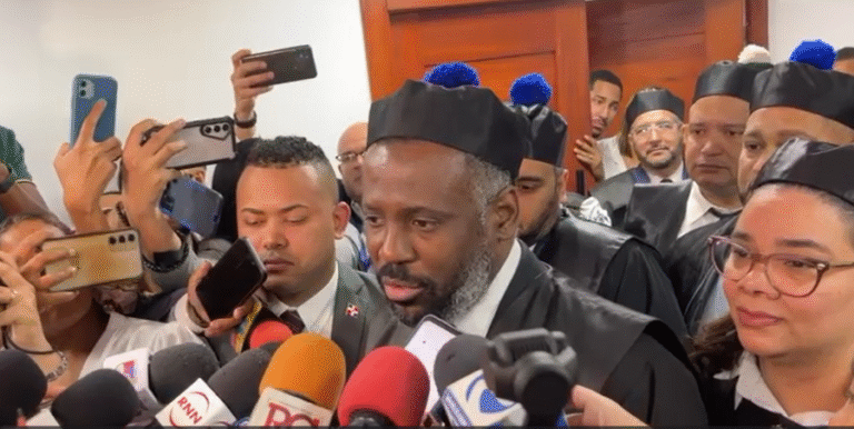 Wilson Camacho se queja defensa de Jean Alain Rodríguez hace perder el tiempo al tribunal