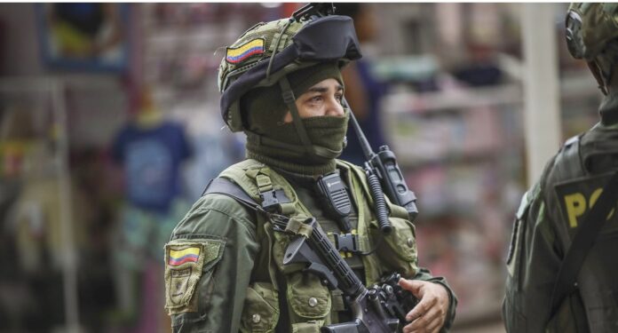 Colombia despliega toda su fuerza asistencial en la frontera con Venezuela
