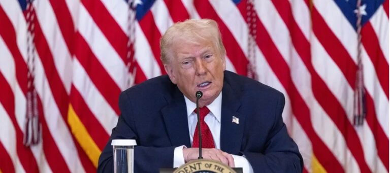 Estados Unidos impondrá aranceles a 8 países europeos en febrero si no apoyan la compra de Groenlandia