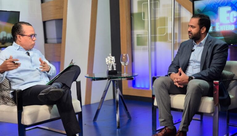 Francisco Tavarez: “SENASA fue un crimen y asestó duro golpe a confianza RD; hicieron una “piñata”; critico alto subsidio eléctrico”