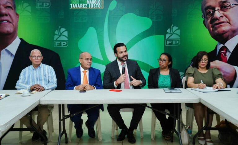 La Fuerza del Pueblo celebra reunión para consolidar su posición en el Distrito Nacional