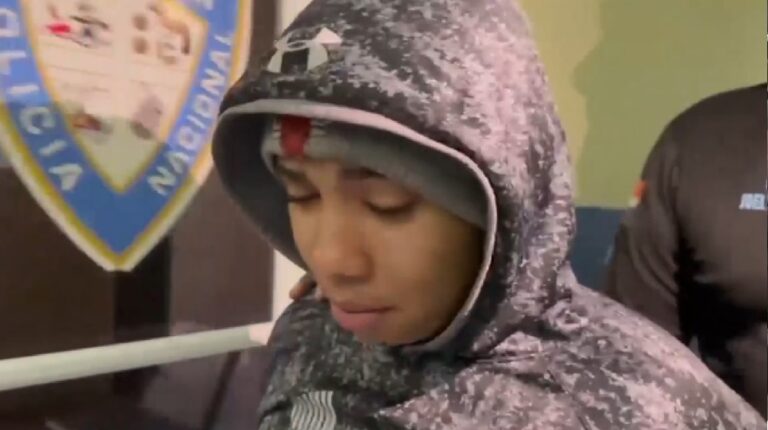 Aplazan para el 3 de febrero conocimiento de coerción contra joven que mató hermana en SFM