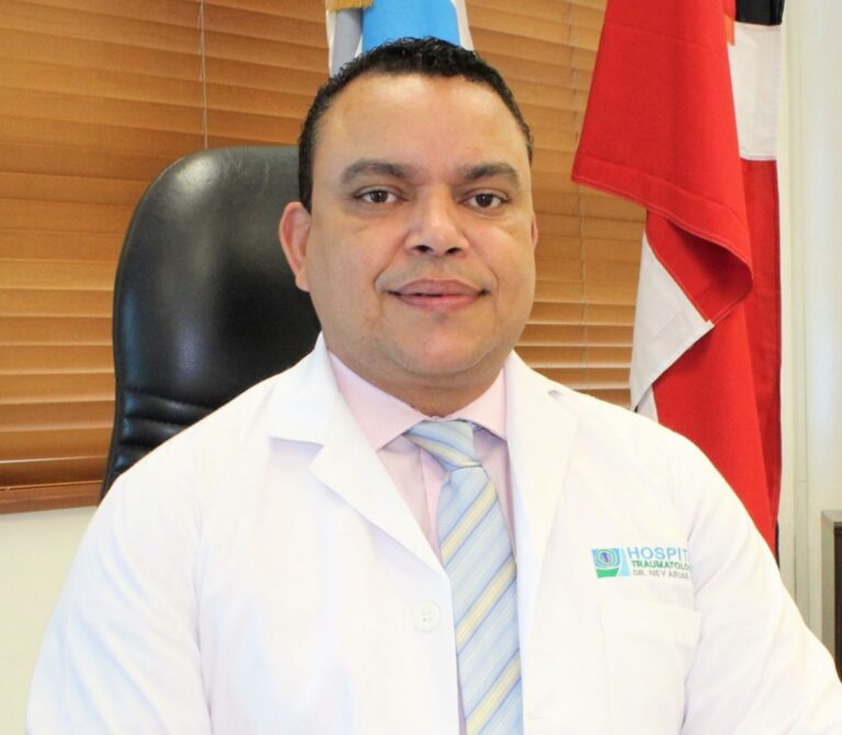 Decreto 6-26: Presidente designa a Julio Landrón como director del Servicio Nacional de Salud