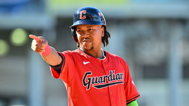 José Ramírez firma histórica extensión por 7 años y US$175 millones con Cleveland