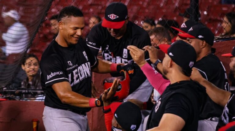 Leones del Escogido se afianzan en la cima del Round Robin