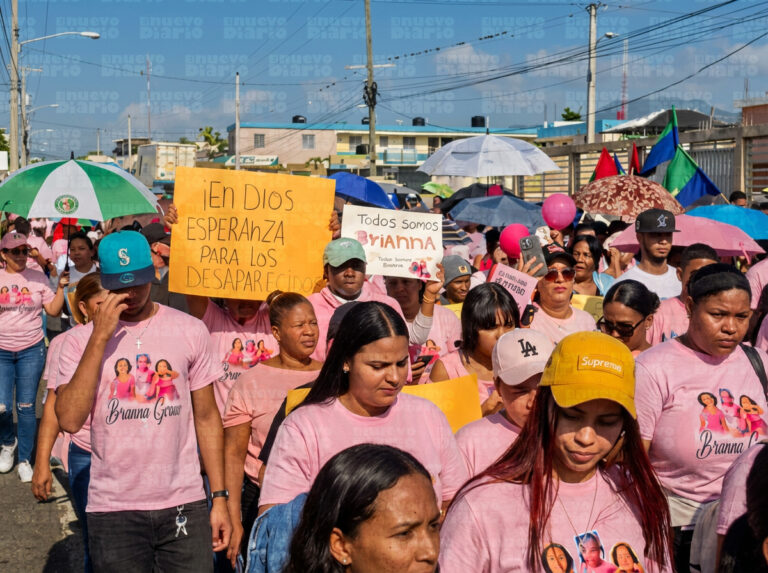 Comunitarios de Imbert marchan en solidaridad con los familiares de Brianna Genao, desaparecida el 31 de diciembre