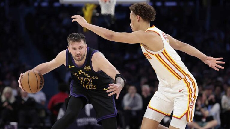 Los Thunder logran triunfo liberador ante Spurs y LeBron acaricia triple doble