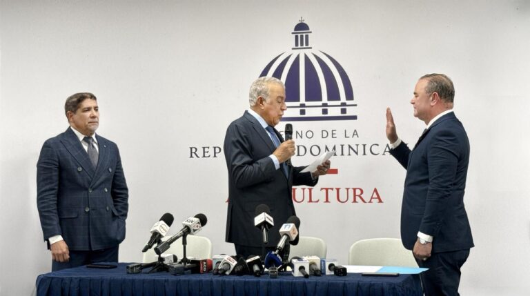 Nuevo ministro de Agricultura pide no bajar la guardia y reafirma compromiso con seguridad agroalimentaria