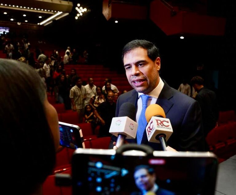 Concluye Berklee en Santo Domingo con 43 estudiantes becados con más de 200 millones de pesos