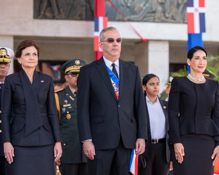 Abinader destaca que más de un millón de dominicanos se bancarizaron en 2025 a través de Banreservas