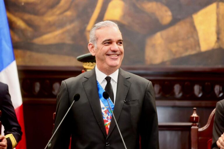 Presidente Abinader destaca robustecimiento del mercado laboral: República Dominicana alcanza los 5.1 millones de personas ocupadas