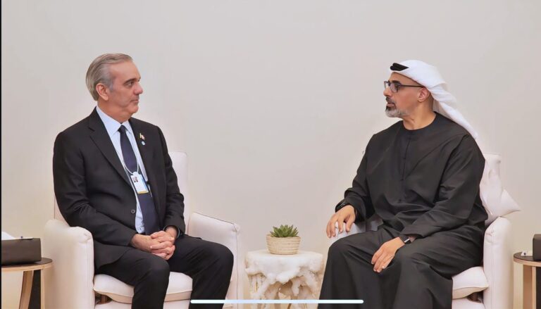 Presidente Luis Abinader regresó a República Dominicana tras exitosa jornada en Emiratos Árabes Unidos