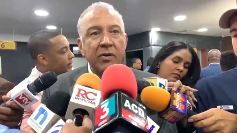 Ministro Administrativo de la Presidencia considera se deben investigar denuncias de actos de corrupción en el FEDA