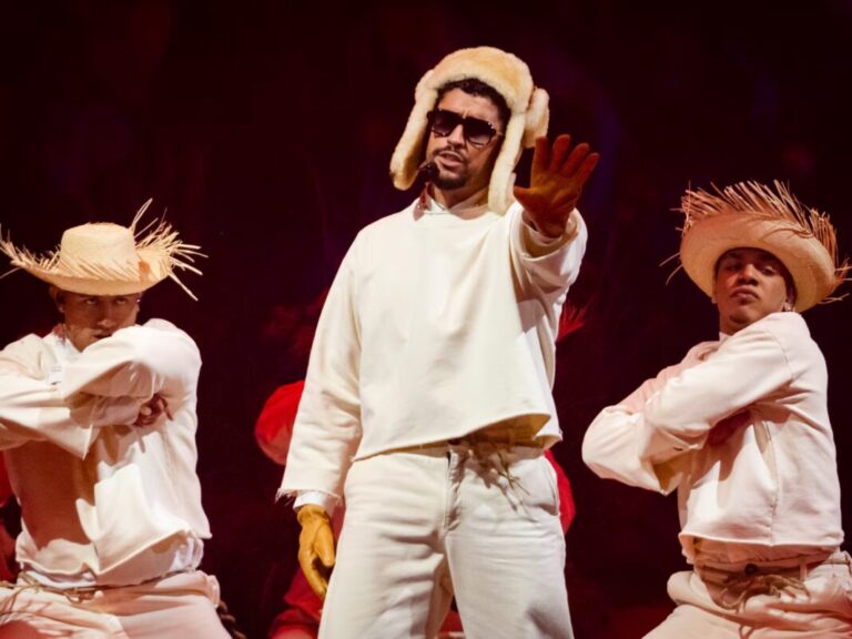 Bad Bunny arremete contra el ICE: «No somos salvajes, somos humanos y americanos»