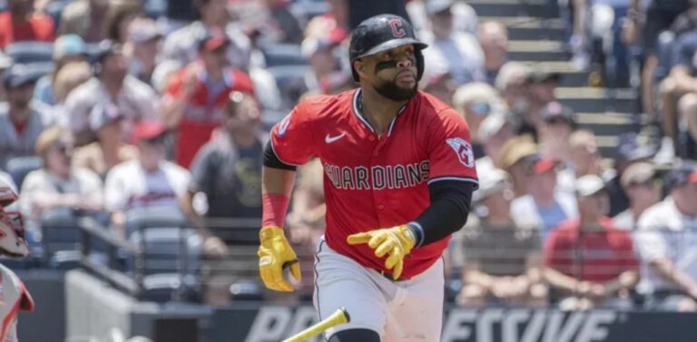 D-Backs alcanzan acuerdo con el veterano dominicano Carlos Santana