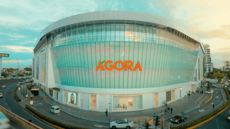 Muere otra persona al caer del techo de Ágora Mall