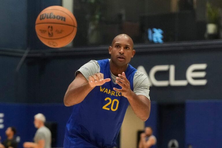 Al Horford anota seis triples, Warriors superan a los Nuggets