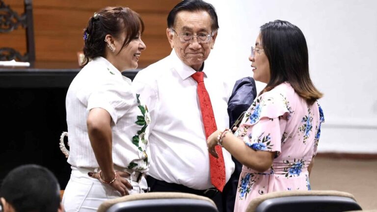 El nuevo presidente interino de Perú está citado como acusado en un juicio por corrupción