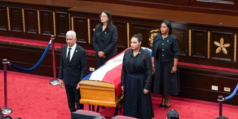 Reportaje- En medio funerales de Alburquerque se cuestionó su no incorporación en puesto clave en el gobierno