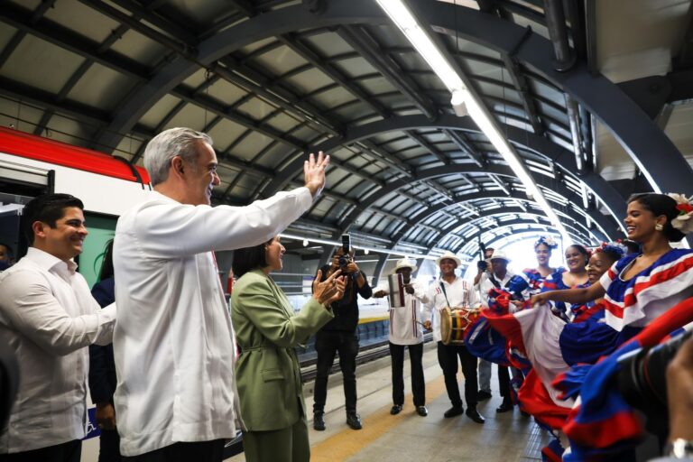 Presidente Abinader pone en marcha Línea 2C del Metro de Santo Domingo que beneficiará a más de un millón de habitantes de Los Alcarrizos y zonas aledañas en SDO