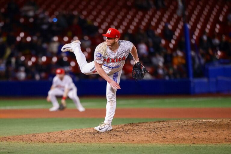 Charros de Jalisco derrotan a Tomateros y aseguran su pase a semifinales en Serie del Caribe