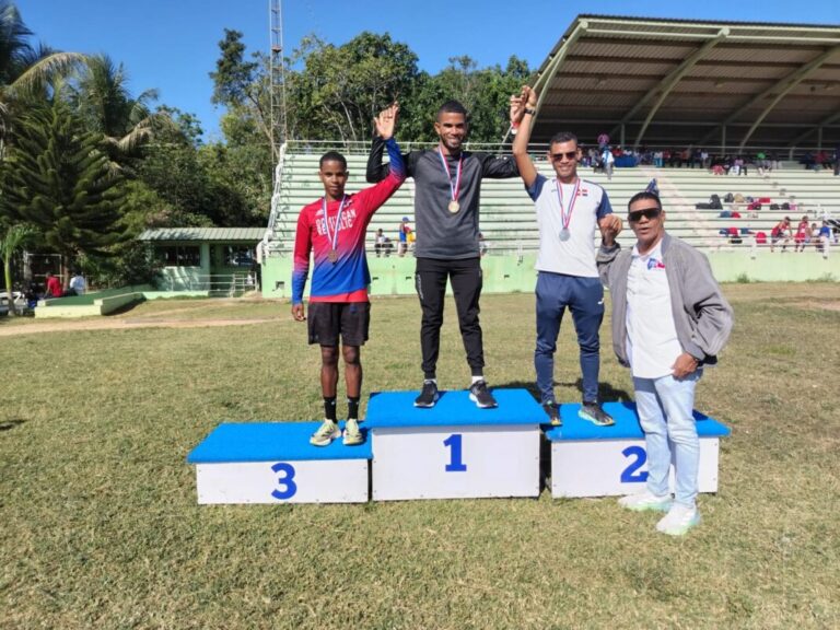 Atletismo escoge Preselección para Juegos; Gil, Santana y Mejia ganan oro