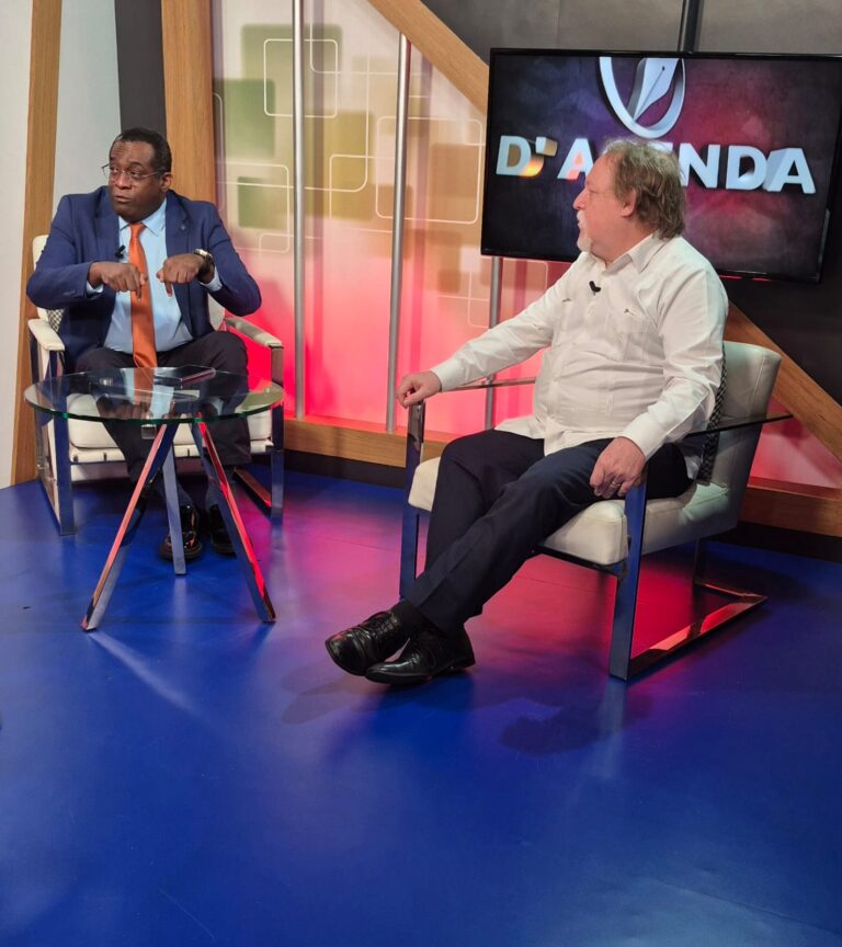 Video- Economistas Hebrard y Ciriaco advierten sin reforma estructural, es imposible duplicar PIB al 2036