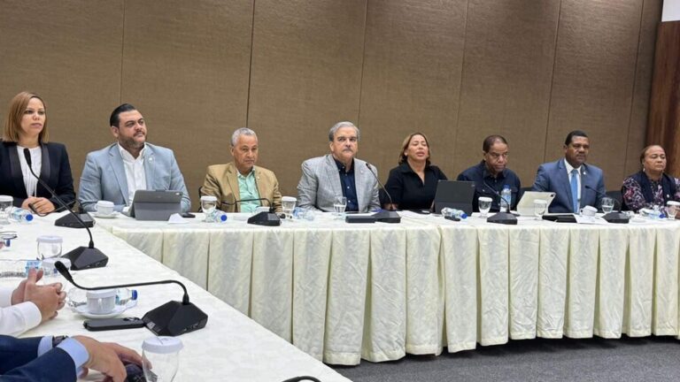 Comisión Cámara de Diputados aprueba informe contra candidaturas independientes y las deja a un paso de desaparecer