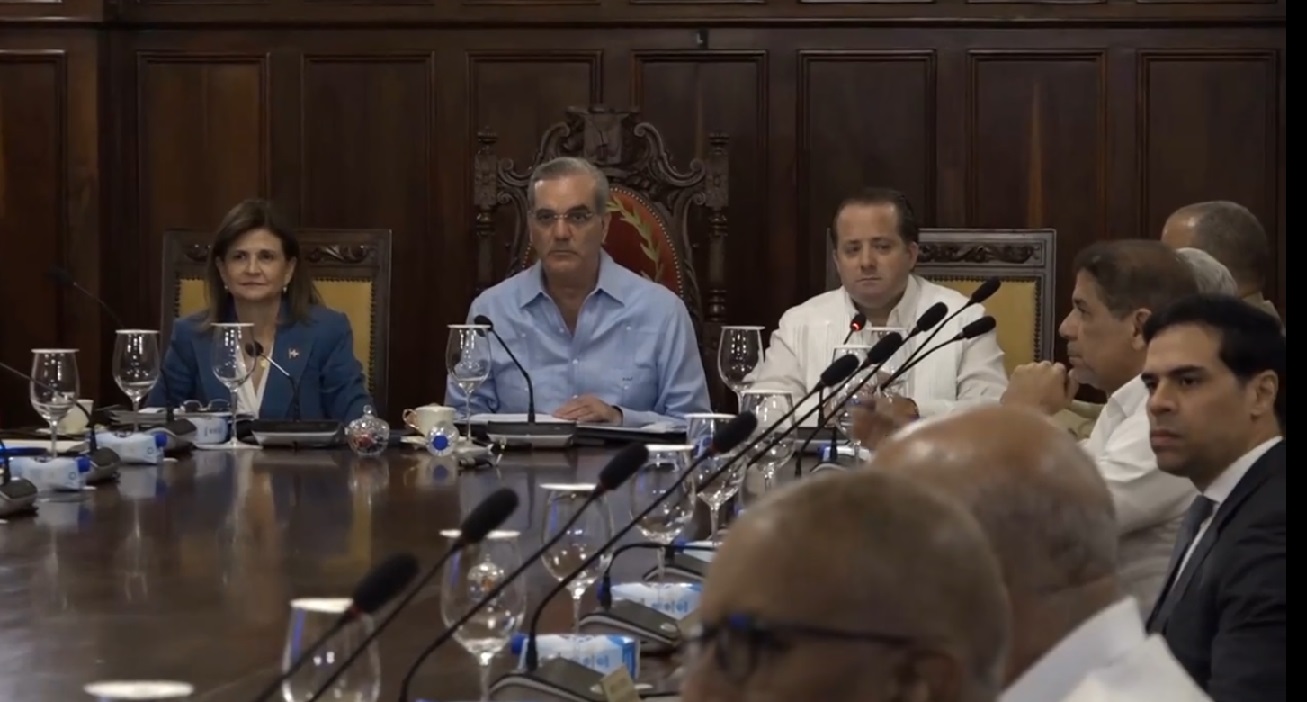 Presidente Abinader convoca para esta tarde el Consejo de Ministros; no se conocen los temas a tratar