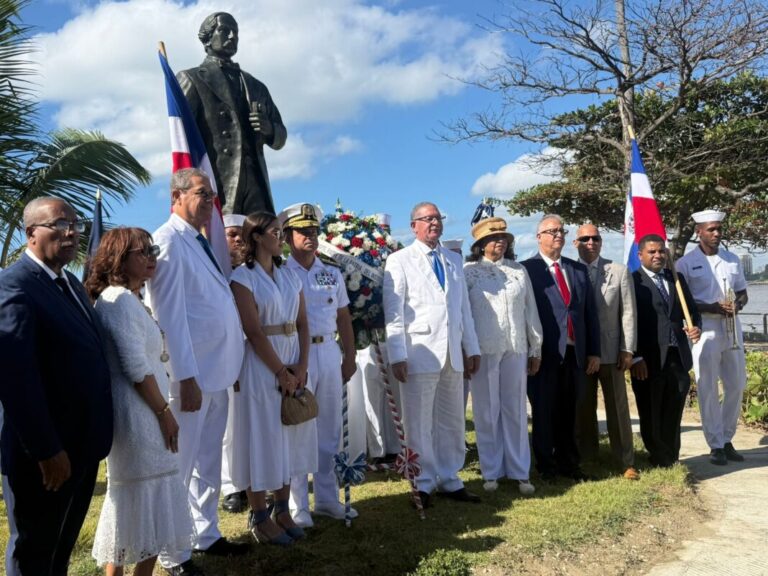 Instituto Duartiano conmemora el regreso triunfal del patricio Juan Pablo Duarte al país