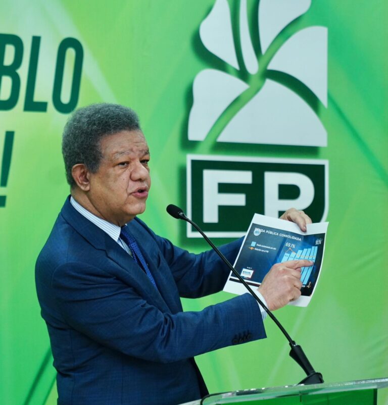 Leonel Fernández cuestiona excusas del Gobierno ante crisis del petróleo y asegura que “la gente no resiste más presión sobre su bolsillo”