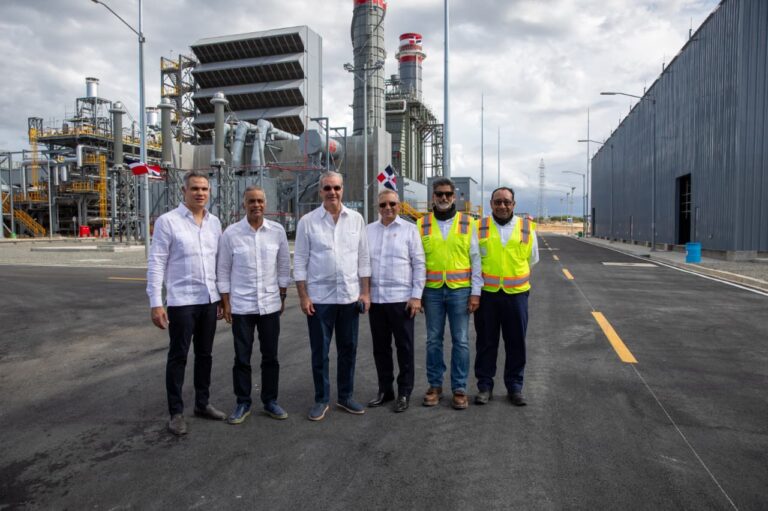 Presidente Abinader inaugura termoeléctrica Manzanillo Power Land que incorpora 414 MW al sistema eléctrico nacional