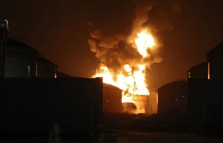 Irán lanza una nueva oleada de ataques contra Israel y países del Golfo