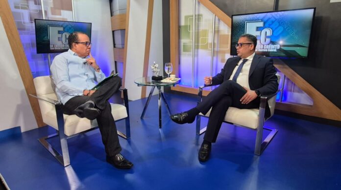 JULIO HORTON DE ENTERO CREDITO
