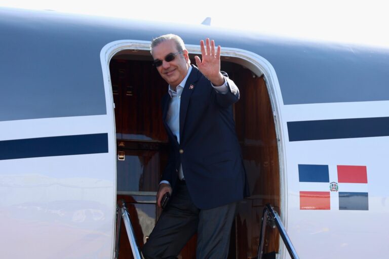 Presidente Abinader viaja este lunes a Francia; se reunirá con su homólogo, Emmanuel Macron