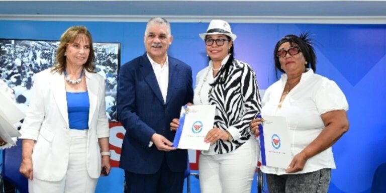 PRD resalta liderazgo femenino en acto por el Día Internacional de la Mujer