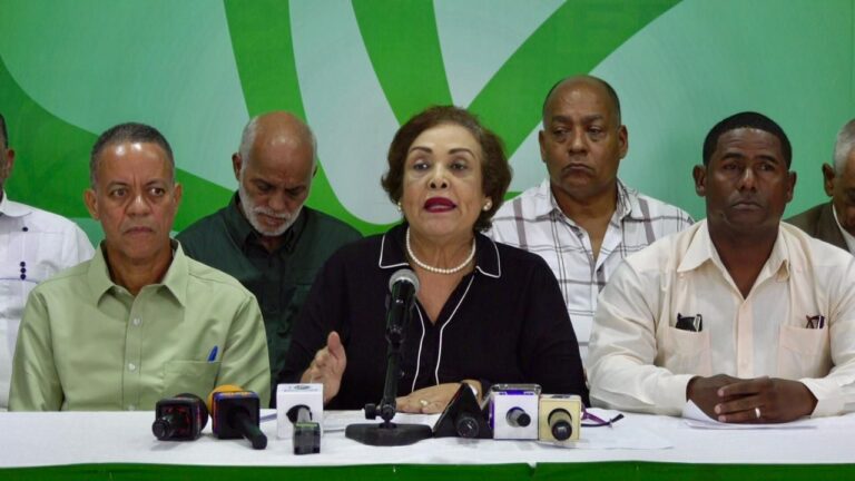 Fuerza del Pueblo denuncia nuevos intentos de eliminar la cesantía laboral y llama a su militancia a mantenerse atenta