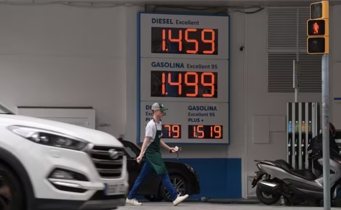 El barril de petróleo supera los 100 dólares