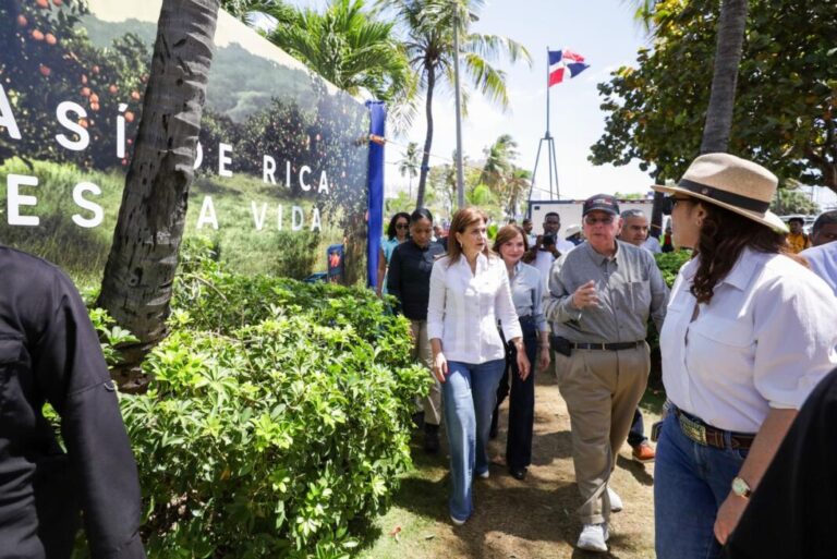 Vicepresidenta Raquel Peña visita la Feria Agropecuaria Nacional en su último día