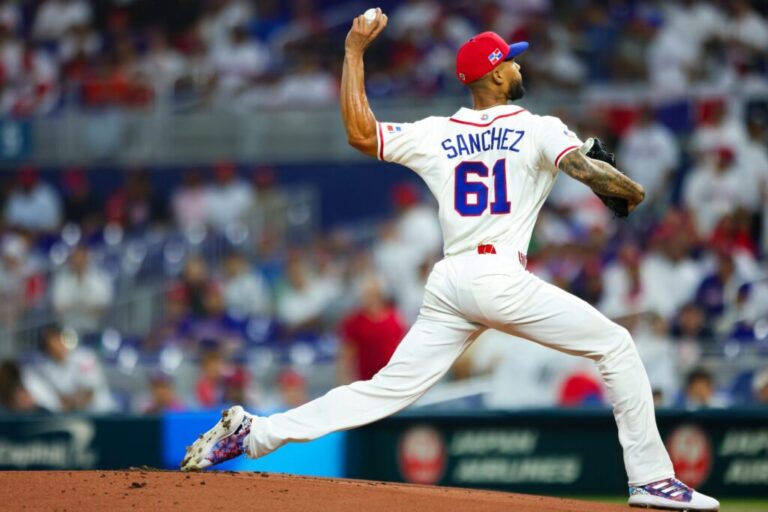 República Dominicana noquea 10-0 a Corea y avanza a semifinales del Clásico Mundial