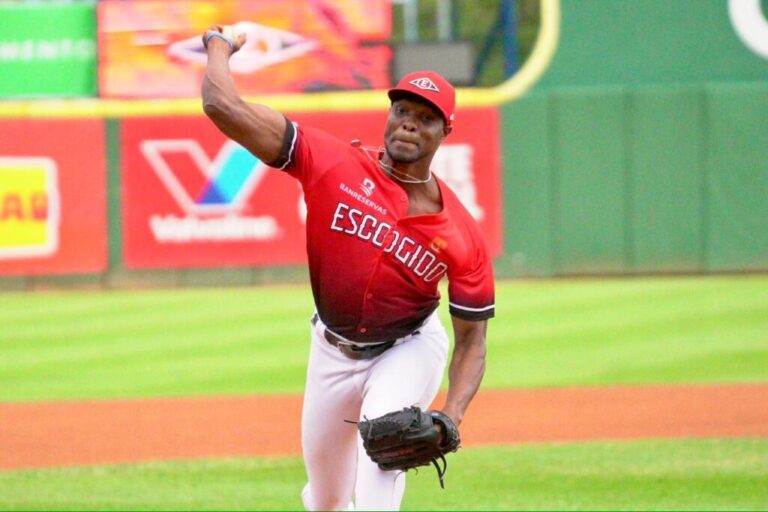 Escogido refuerza su roster con De la Cruz, Liz, Hernández y Castillo