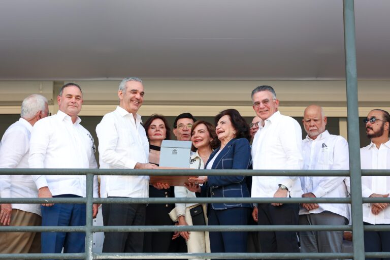Presidente Abinader proyecta al campo dominicano hacia el futuro con la apertura de la 38 Feria Agropecuaria Nacional 2026