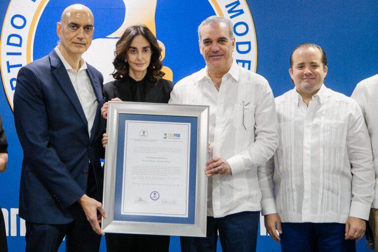 Presidente Abinader: «Estamos trabajando por una cultura de la transparencia en las instituciones públicas»